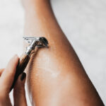 Aparelho depilatório/barbear em bambu