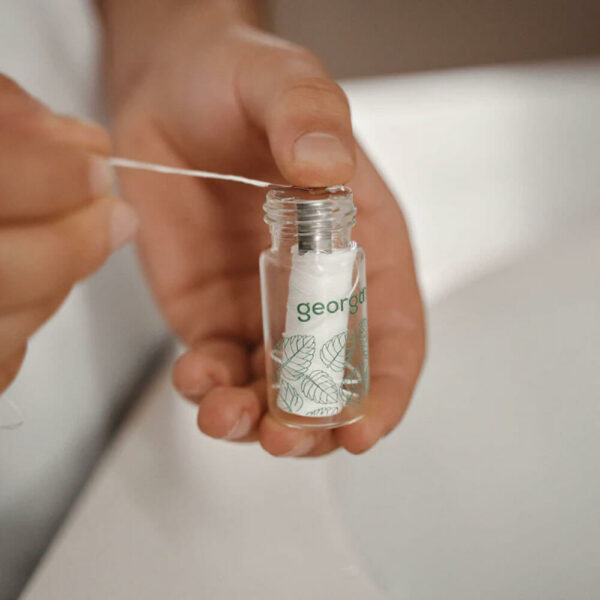 Fio Dentário Sem Plástico Georganics – Hortelã-Pimenta